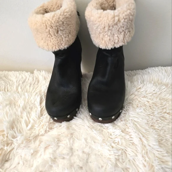 S.  O.  L.  D.    UGG Black Leather Sheepskin Lined Wood Heel Boots size 8 - Picture 7 of 14